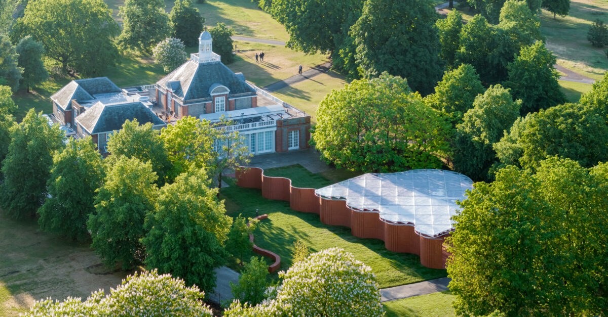 A Wall That Bends: The 25th Serpentine Pavilion Rewrites the Public Life of Temporary Architecture